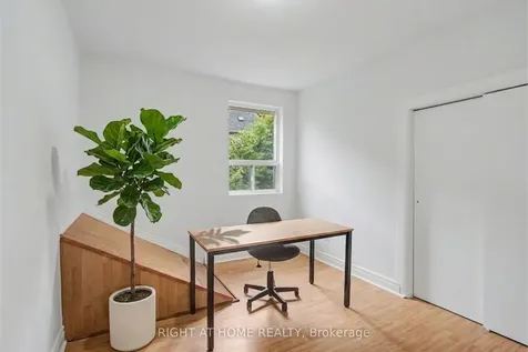 89 Newton Drive Toronto ON M2M 2N2