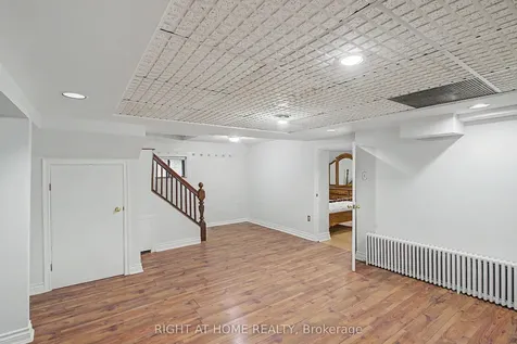 89 Newton Drive Toronto ON M2M 2N2