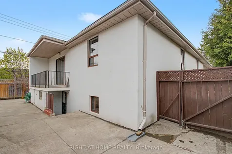 89 Newton Drive Toronto ON M2M 2N2