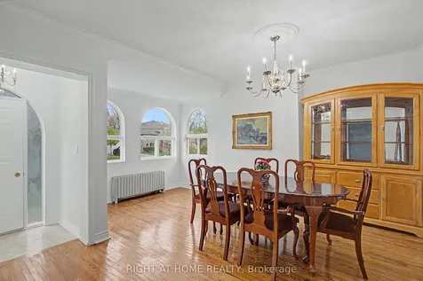 89 Newton Drive Toronto ON M2M 2N2