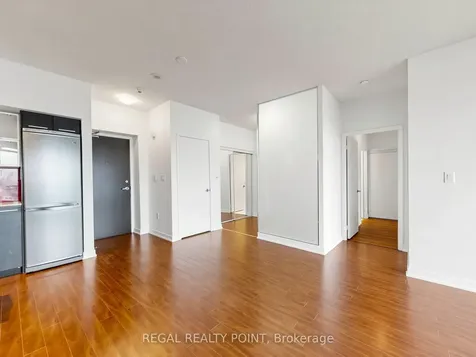 25 Capreol Court Toronto ON M5V 3Z7
