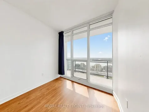 25 Capreol Court Toronto ON M5V 3Z7