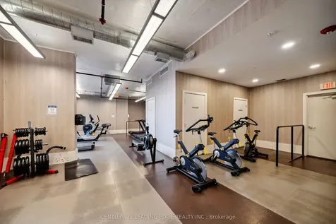 20 Bruyeres Mews Toronto ON M5V 0G8