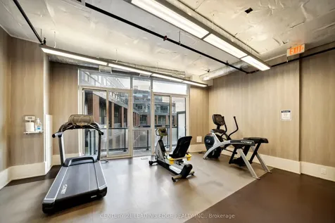 20 Bruyeres Mews Toronto ON M5V 0G8