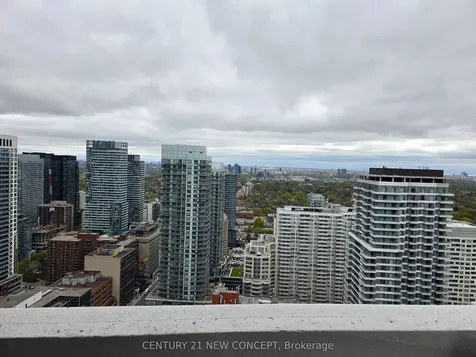 2221 Yonge Street Toronto ON M4S 2B4