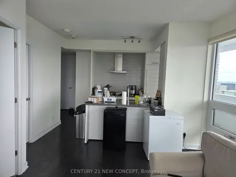 2221 Yonge Street Toronto ON M4S 2B4