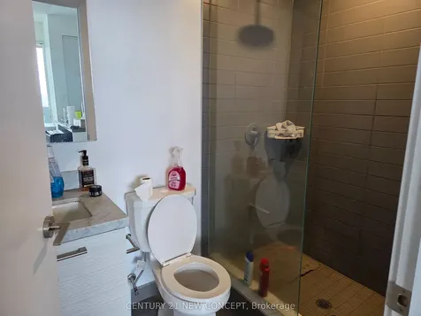 2221 Yonge Street Toronto ON M4S 2B4