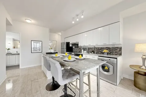 29 Singer Court Toronto ON M2K 0B3