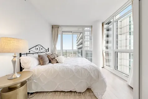 29 Singer Court Toronto ON M2K 0B3
