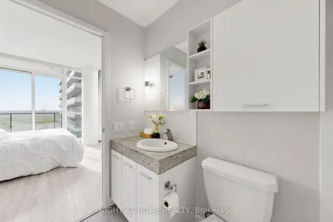 29 Singer Court Toronto ON M2K 0B3