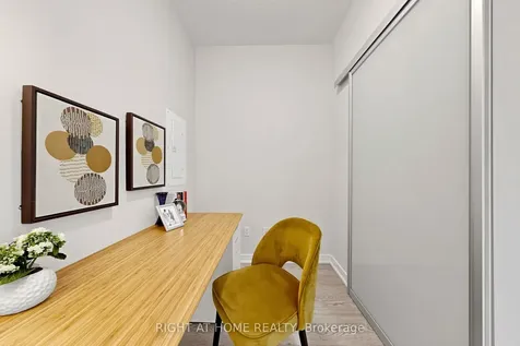 29 Singer Court Toronto ON M2K 0B3