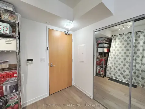 11 Wellesley Street W Toronto ON M4Y 0G4