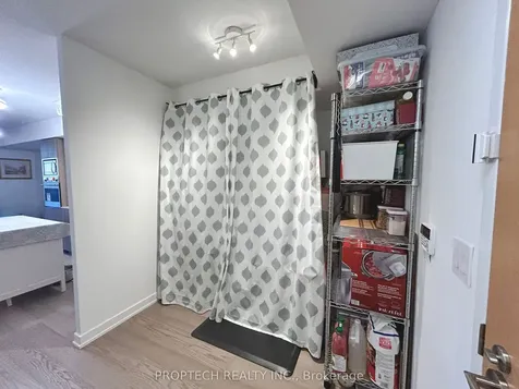 11 Wellesley Street W Toronto ON M4Y 0G4