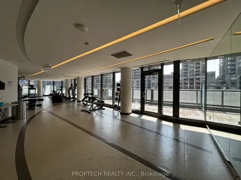 11 Wellesley Street W Toronto ON M4Y 0G4