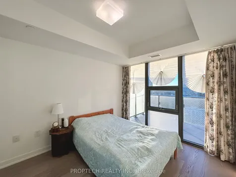 11 Wellesley Street W Toronto ON M4Y 0G4
