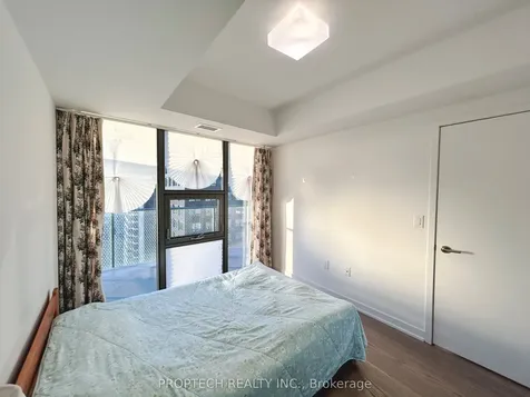 11 Wellesley Street W Toronto ON M4Y 0G4