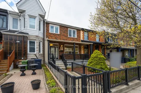 81 Argyle Street Toronto ON M6J 1N8