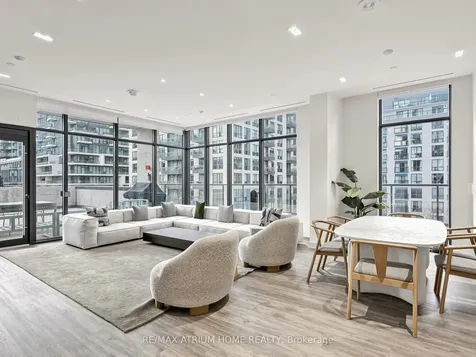 65 Mutual Street Toronto ON M5B 0E5