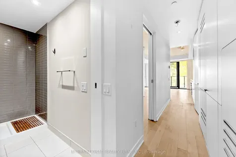 629 King Street W Toronto ON M5V 0G9