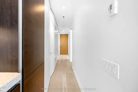 629 King Street W Toronto ON M5V 0G9