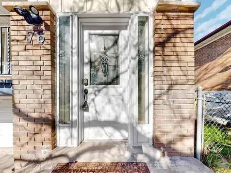 76 Clancy Drive Toronto ON M2J 2V8