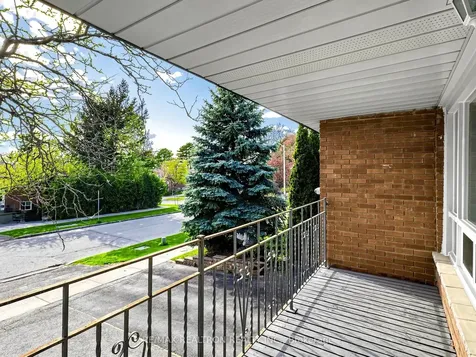 76 Clancy Drive Toronto ON M2J 2V8