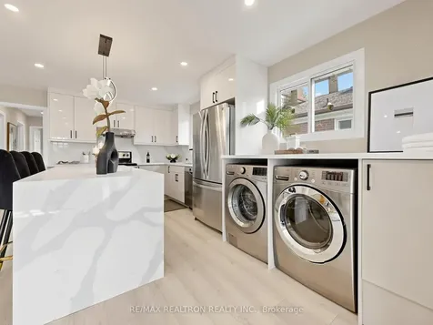 76 Clancy Drive Toronto ON M2J 2V8
