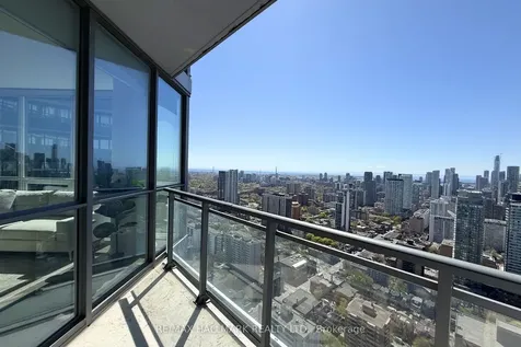 45 Charles Street E Toronto ON M4Y 0B8