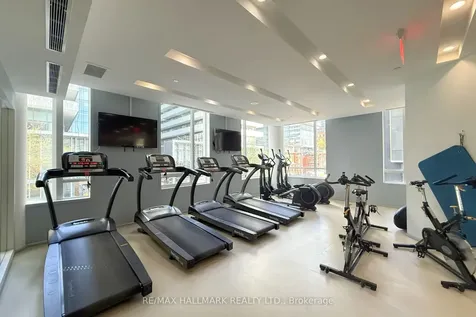 45 Charles Street E Toronto ON M4Y 0B8