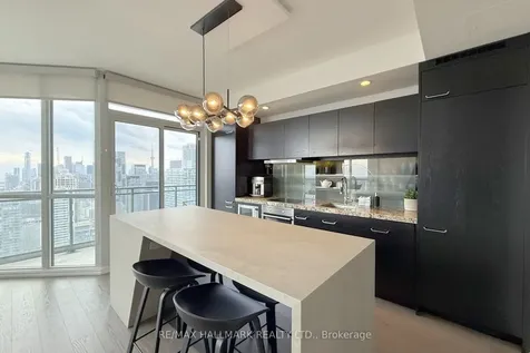 45 Charles Street E Toronto ON M4Y 0B8