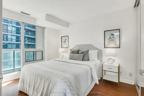 600 Fleet Street Toronto ON M5V 1B7