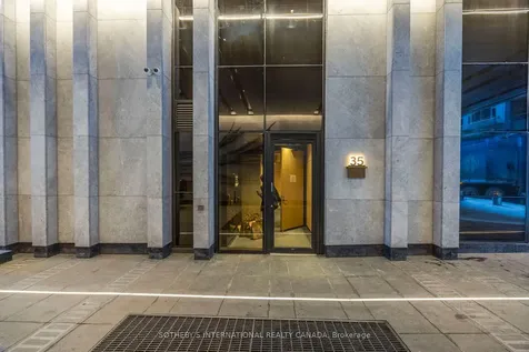 35 Mercer Street Toronto ON M5V 0V1