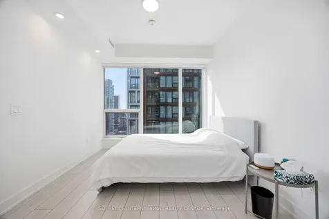 35 Mercer Street Toronto ON M5V 0V1