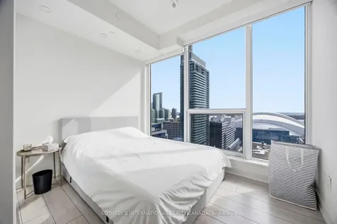 35 Mercer Street Toronto ON M5V 0V1