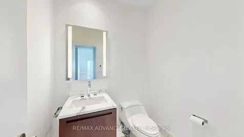 180 University Avenue Toronto ON M5H 0A2