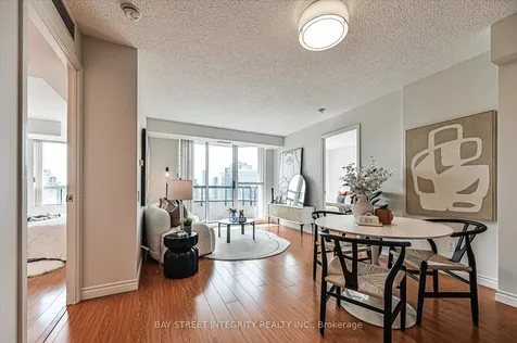 33 Empress Avenue Toronto ON M2N 6Y7