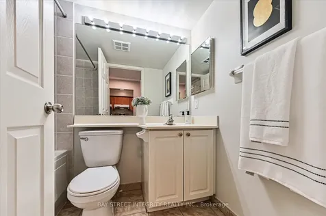 33 Empress Avenue Toronto ON M2N 6Y7