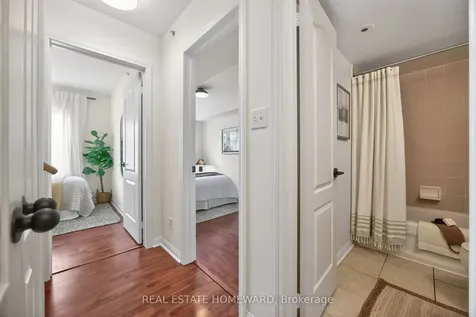 88 Carr Street Toronto ON M5T 1B7