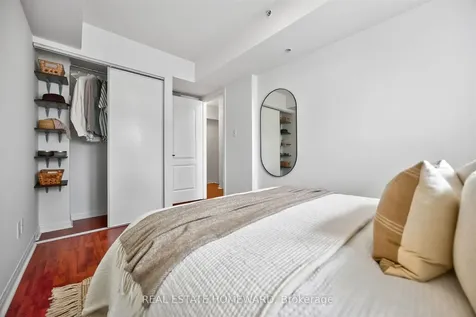88 Carr Street Toronto ON M5T 1B7