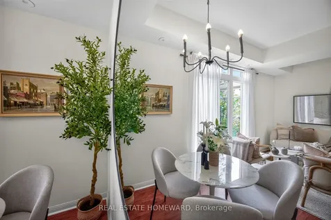 88 Carr Street Toronto ON M5T 1B7