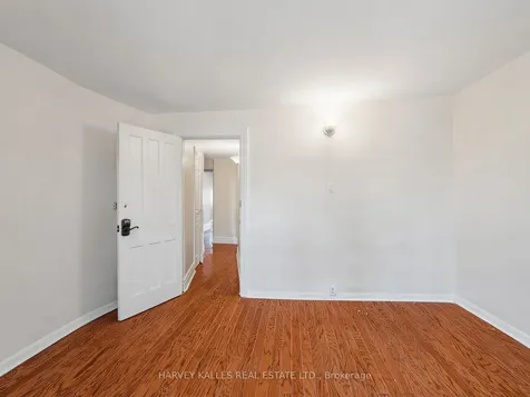 258 Harbord Street Toronto ON M6G 1G2
