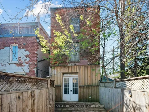 258 Harbord Street Toronto ON M6G 1G2