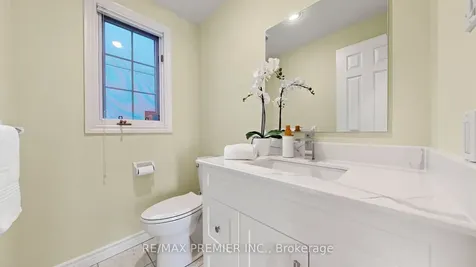 488 Woburn Avenue Toronto ON M5M 1L7