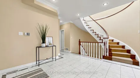 488 Woburn Avenue Toronto ON M5M 1L7