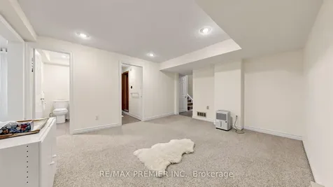 488 Woburn Avenue Toronto ON M5M 1L7