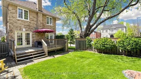 488 Woburn Avenue Toronto ON M5M 1L7