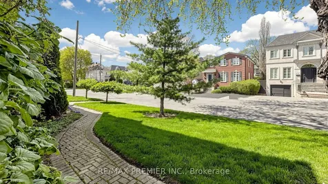 488 Woburn Avenue Toronto ON M5M 1L7