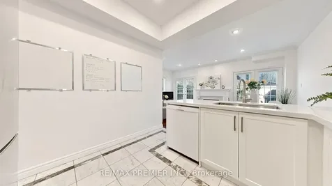 488 Woburn Avenue Toronto ON M5M 1L7