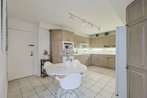 70 Montclair Avenue Toronto ON M5P 1P7
