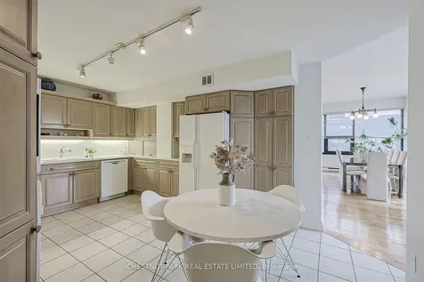 70 Montclair Avenue Toronto ON M5P 1P7